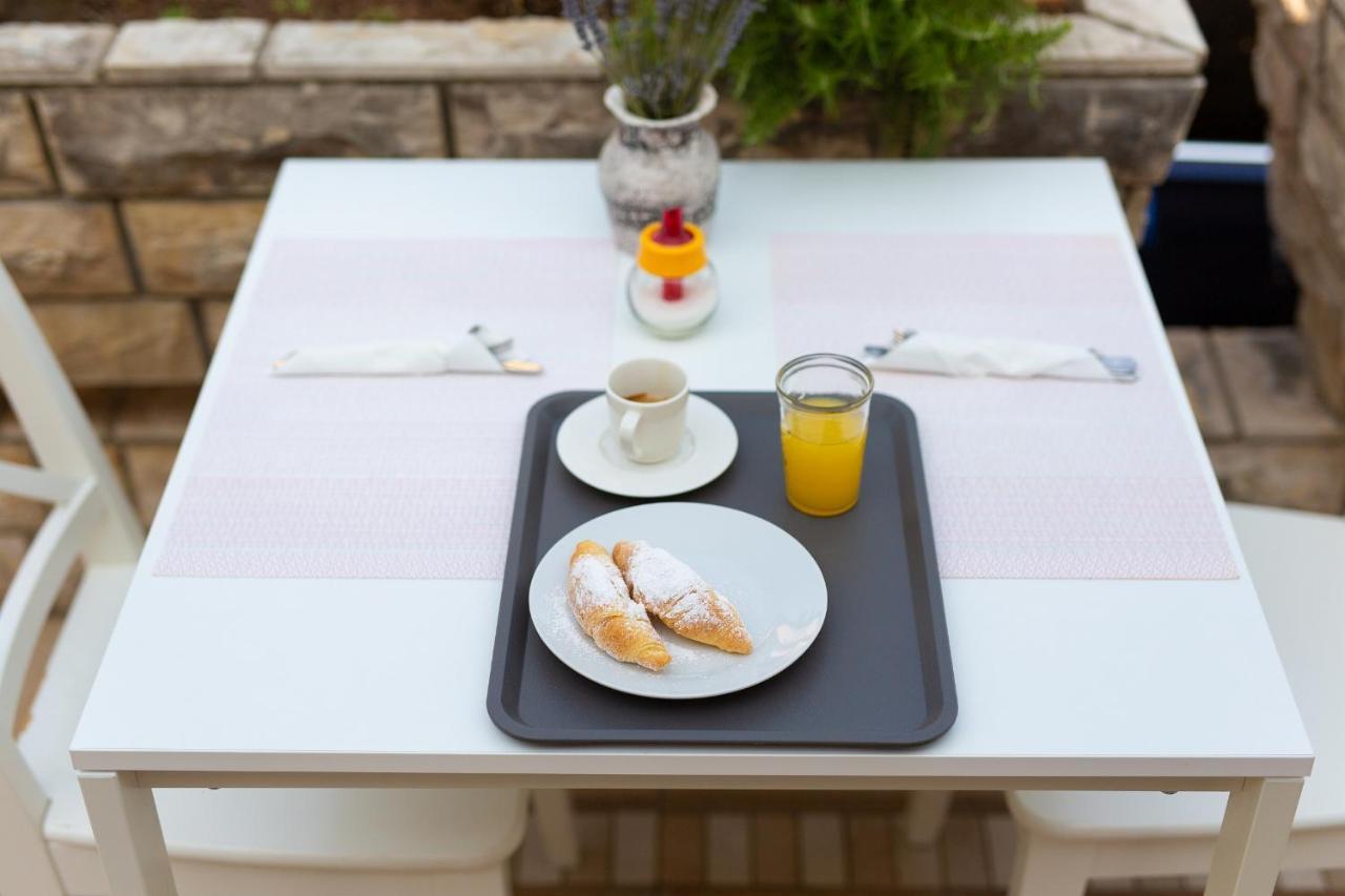 Bed&Breakfast Lucija Bed & Breakfast Punat Exterior foto